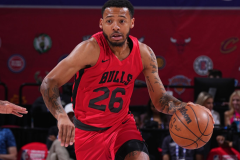 双重喜讯！雄鹿290万签下威少，同时成功安抚字母哥留队。